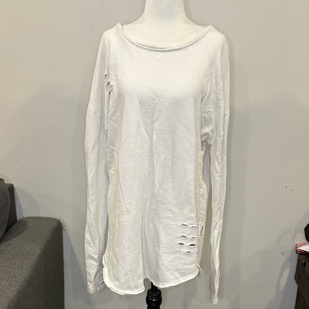 Vitality Long Sleeve Distressed Top‎